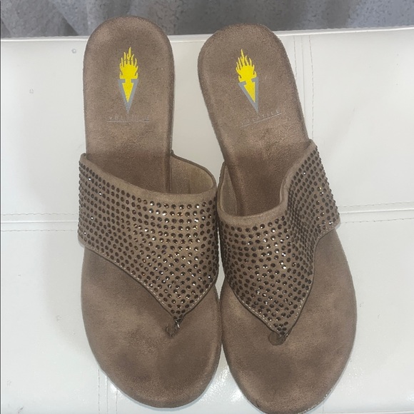 Volatile Majestic Wedge Sandals - Picture 5 of 6